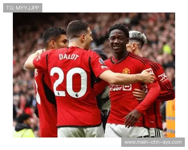 曼联队内传切对抗训练激烈硬仗中的成长与激情 曼联队内传切对抗训练激烈硬仗中的成长与激情