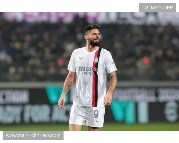 AC米兰吉鲁头顶攻门稳稳入网 AC米兰吉鲁头顶攻门稳稳入网