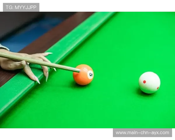 台球母球旋转力度训练更精准，助你成为桌台高手