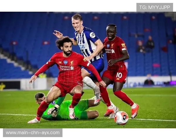 曼城轮换赛前战术：主帅测试边路换位与中路直塞组合