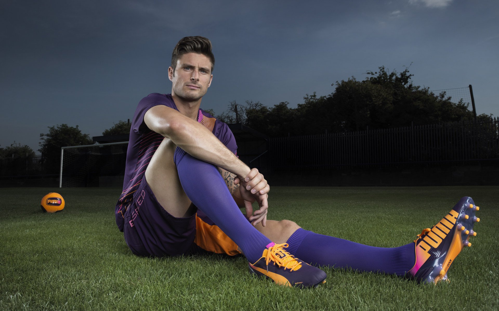 _光影变换：在灯光秀中体验不同的比赛氛围_，光影秀表演